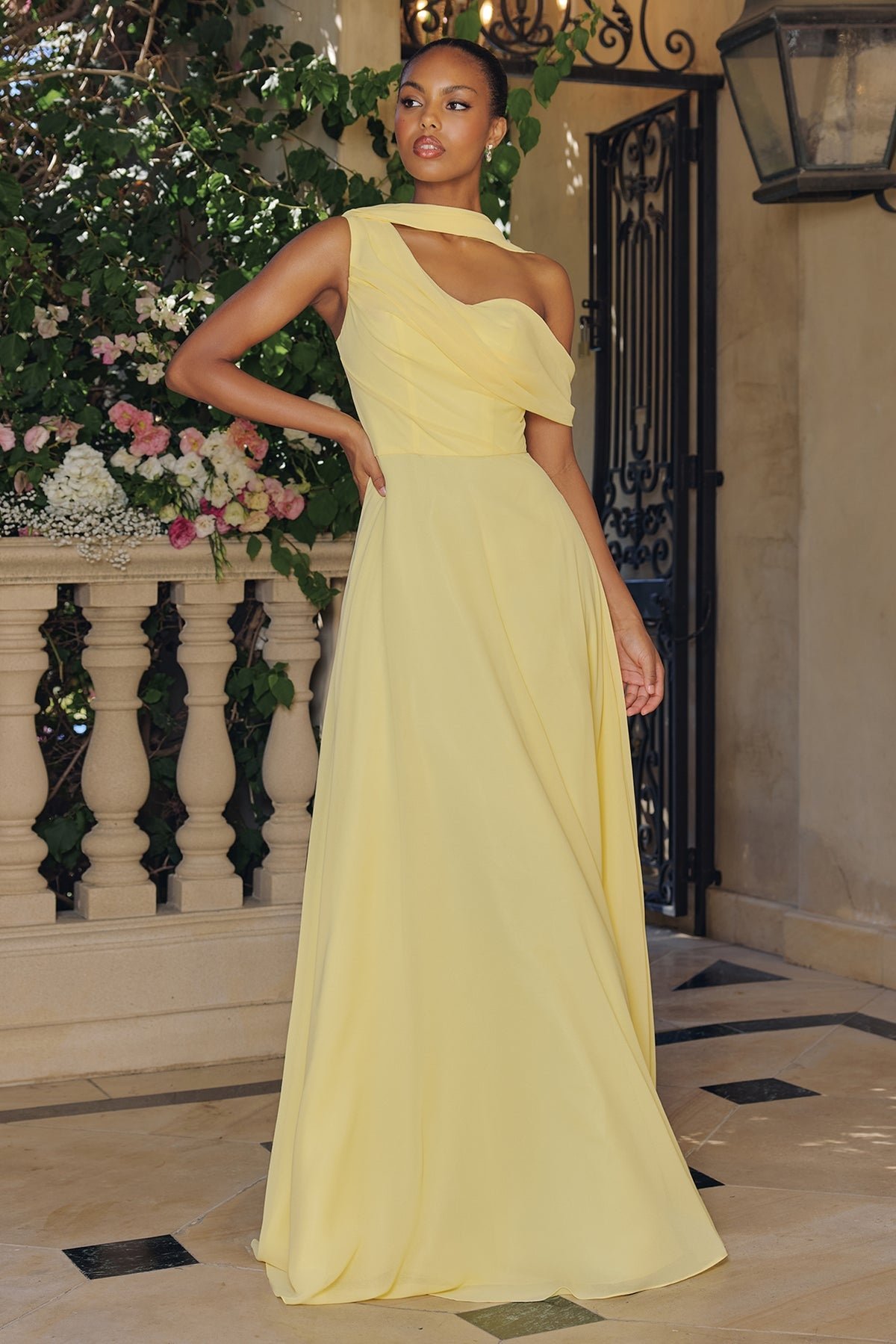 T716_LT--YELLOW_FRONT_1200x
